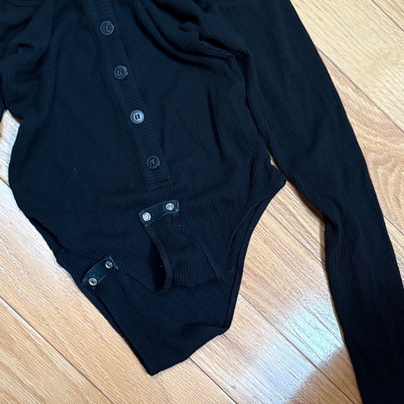 Button-Up Bodysuit - Picture 5 of 7